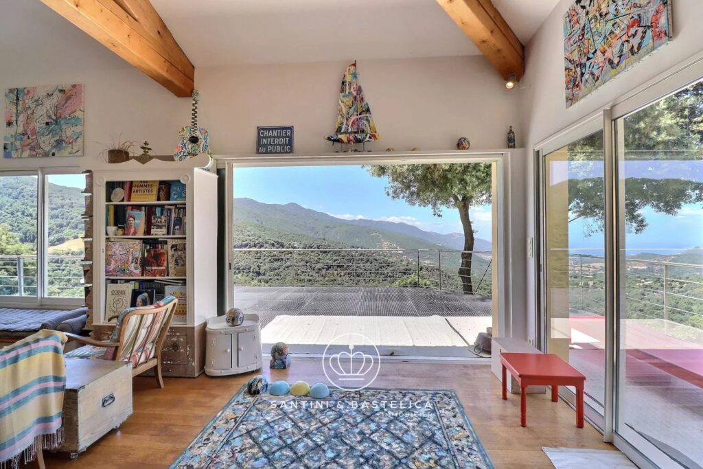 Maison 4 pièces + T2 indépendant – vue mer – Sari d’Orcino